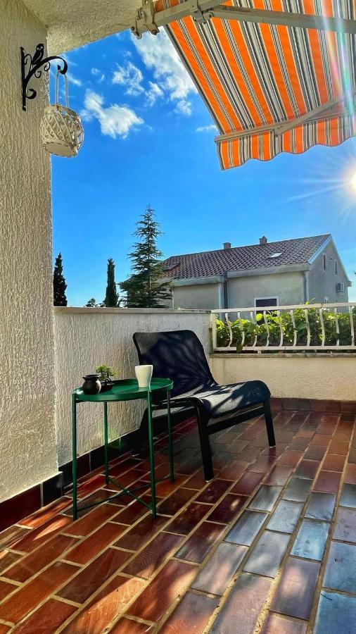 Summer Home Natali Punat Exterior photo